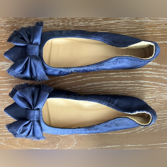 J. Crew Shoes - J. Crew Lottie Frayed-Bow Flats in Satin - Size 7.5 - Navy
